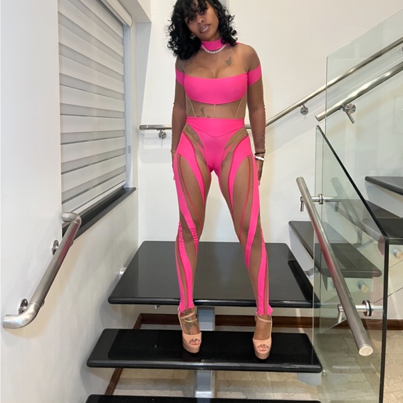 Christian Louboutin Patent Nude 38 worn for 2 hours - Picture 7 of 7